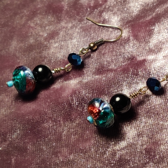 Handmade Earrings with Beautiful Glass Beads - Picture 9 of 9